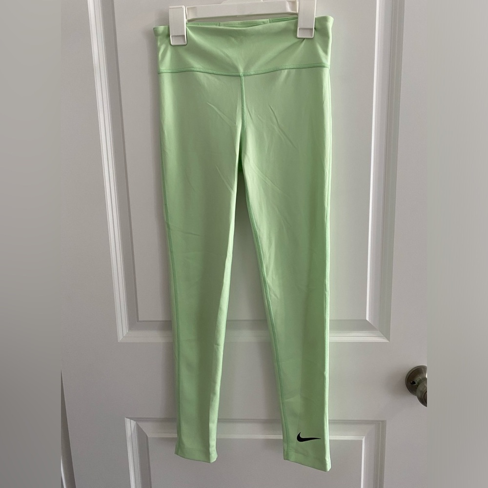 Nike Girls Light Green Leggings